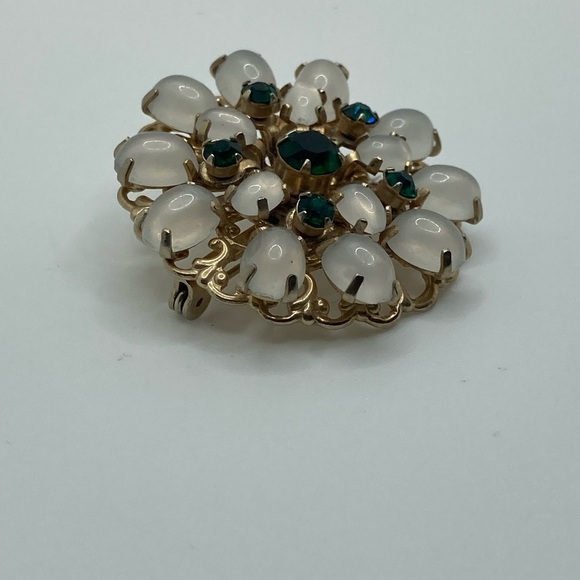 Vtg 1950s Jelly Belly Green Crystal Floral Brooch 1.5” - Picture 2 of 6